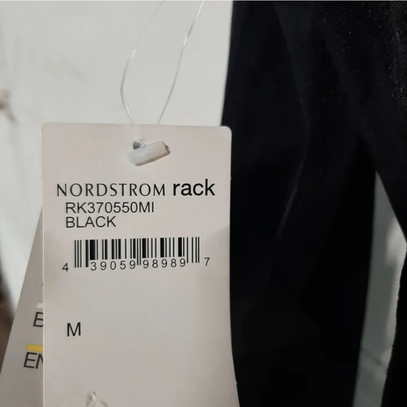 NWT womens black athletic long sleeve shirt by Zella from Nordstrom - Picture 6 of 7